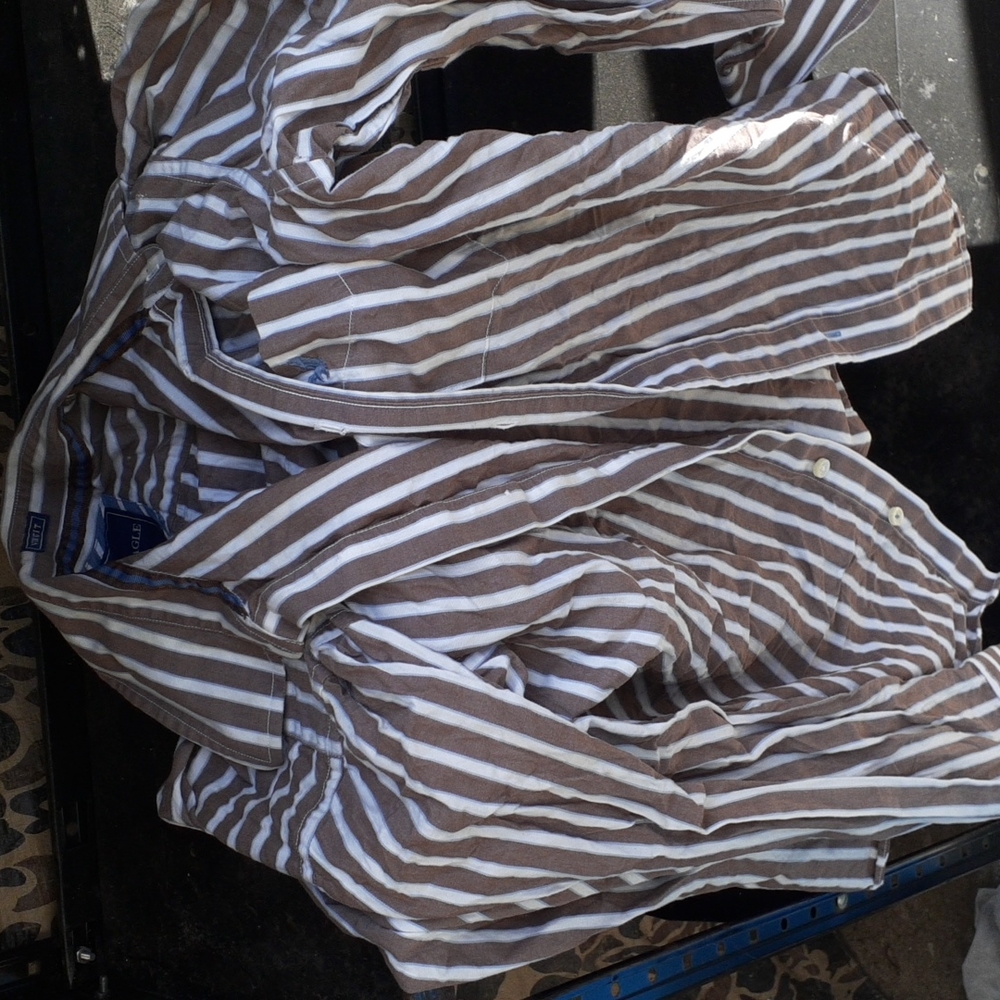 Stripped American Eagle men's size Large collard shirt